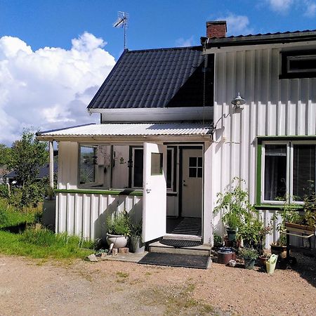 Ferienwohnung Laegenhet Naturnaera I Henån Exterior foto